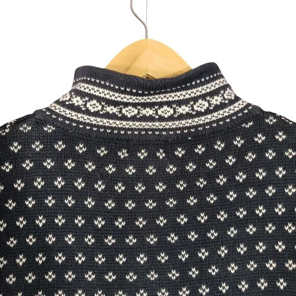 L.L. Bean, 100% Cotton, Nordic Fair Isle Sweater, 1/4 Zip, Black/White, Med.-Reg - Picture 6 of 16